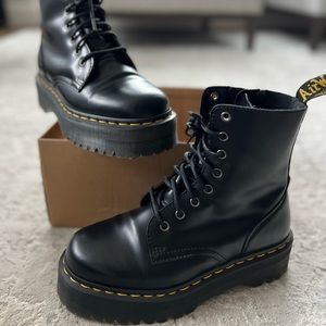 Dr. Martens Jadon Boots in size 8.5 in black - Doc Martens